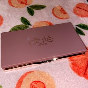 Ciatè London eyeshadow palette “The Velvet Palette”